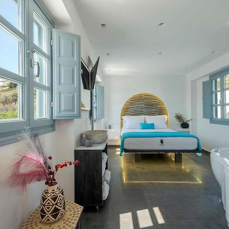Blackstone Luxury Suites Emporio  Exterior foto