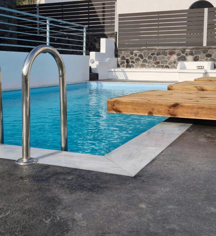 Blackstone Luxury Suites Emporio  Exterior foto