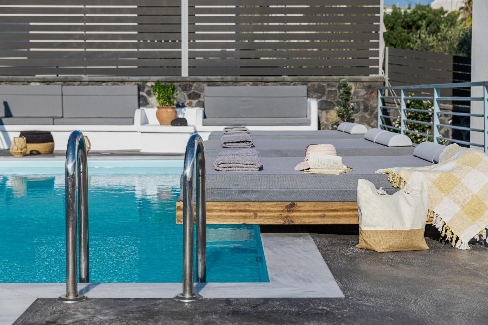 Blackstone Luxury Suites Emporio  Exterior foto