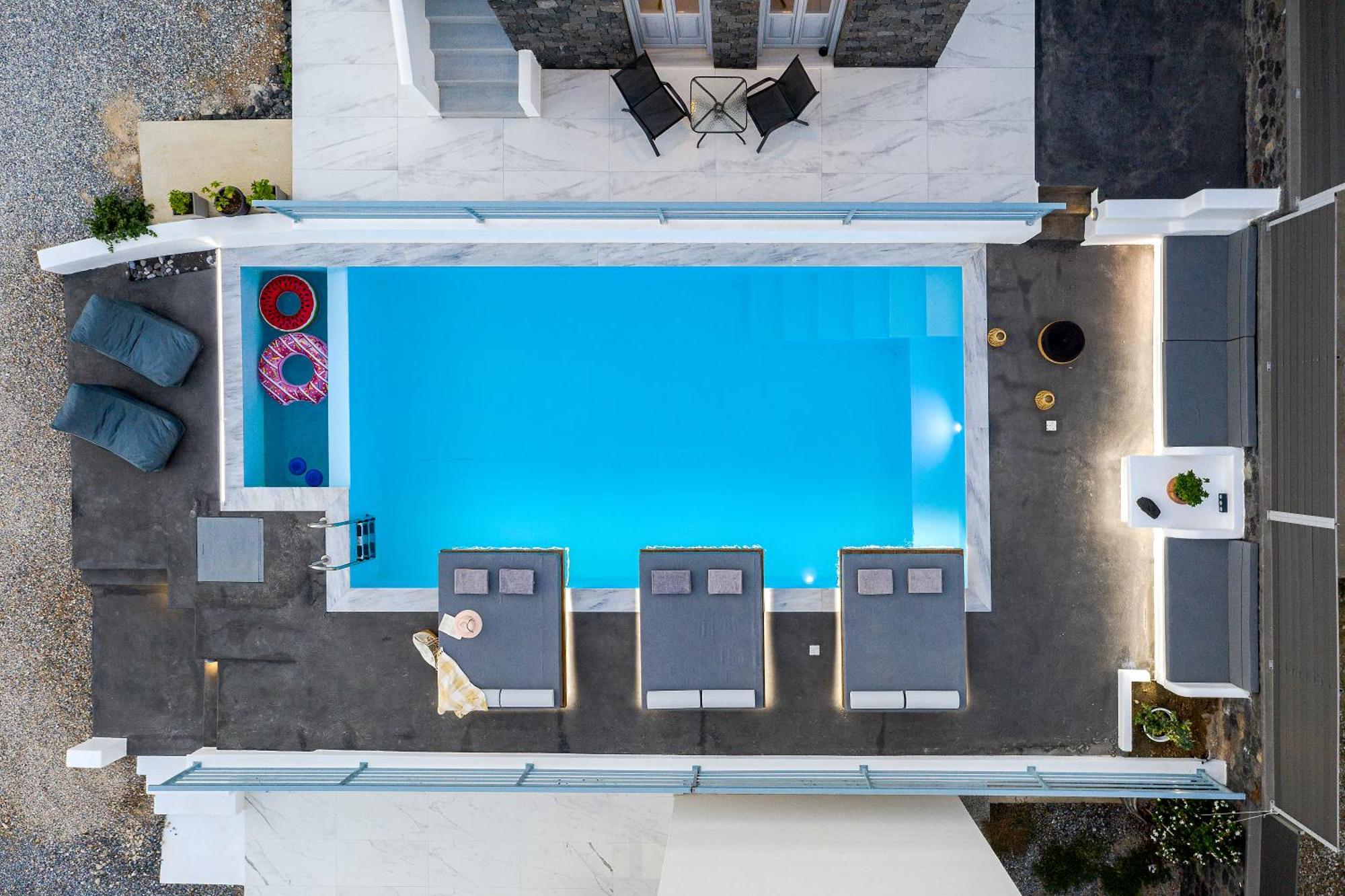 Blackstone Luxury Suites Emporio  Exterior foto