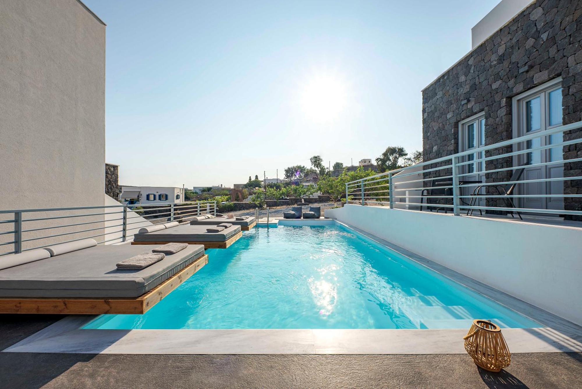 Blackstone Luxury Suites Emporio  Exterior foto